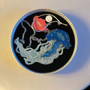 Erstwilder - slippin’ under blue jellyfish necklace